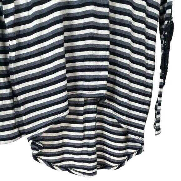2/$15 Sage Womens Loose Fit Top Gray XL Hi Low Elbow Crochet Unstructured Stripe - Picture 4 of 6